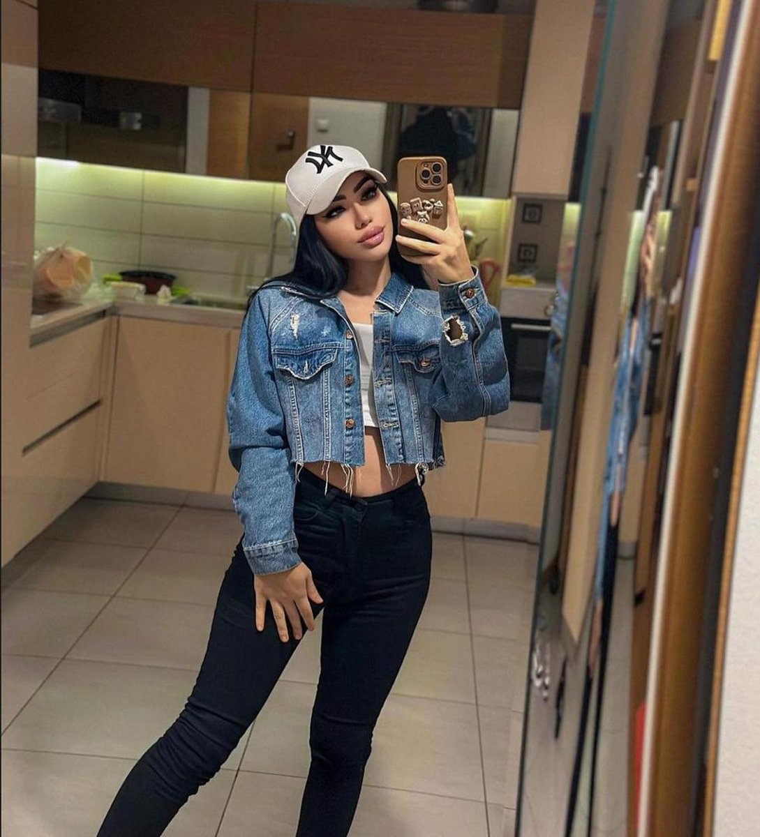 Küçükçekmece Escort